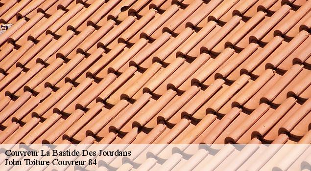 Couvreur  la-bastide-des-jourdans-84240 John Toiture Couvreur 84